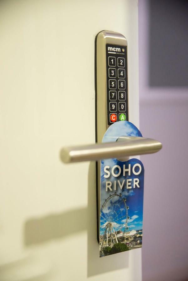 Soho River Малага Екстериор снимка